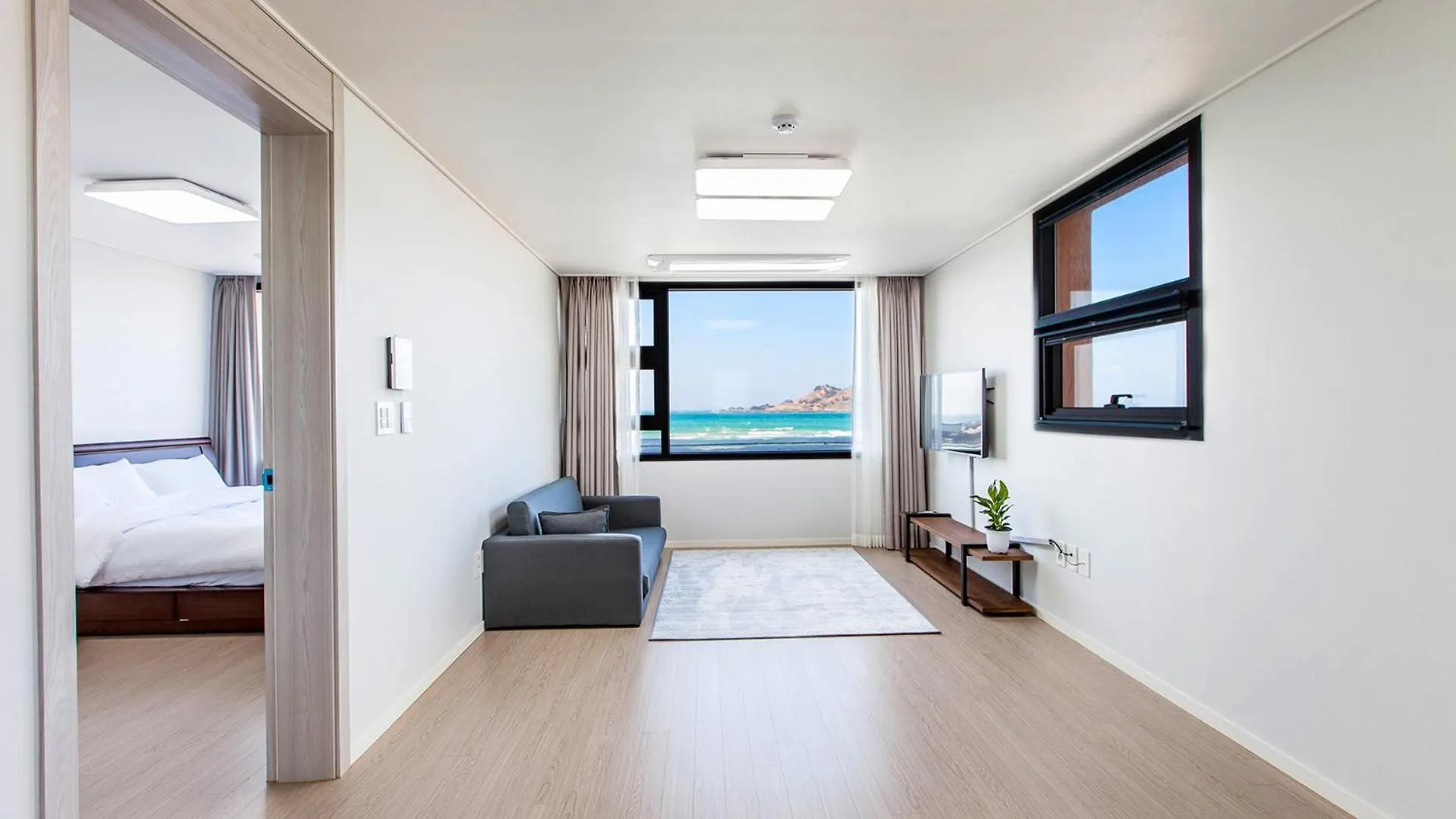 Hotel Here Now Pension Jeju